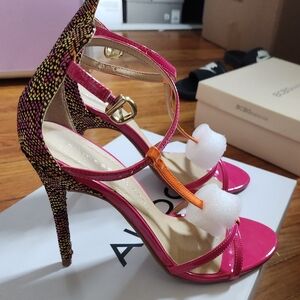 ALL SIZE 9 WOMEN SHOES. GENTLY USED AND SOME ALMOST BRAND NEW